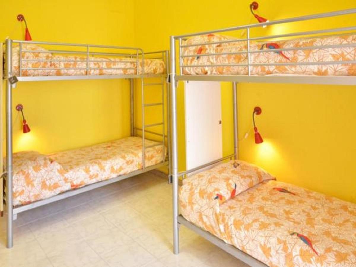 Gianni House Backpackers Hostel Giardini-Naxos Buitenkant foto