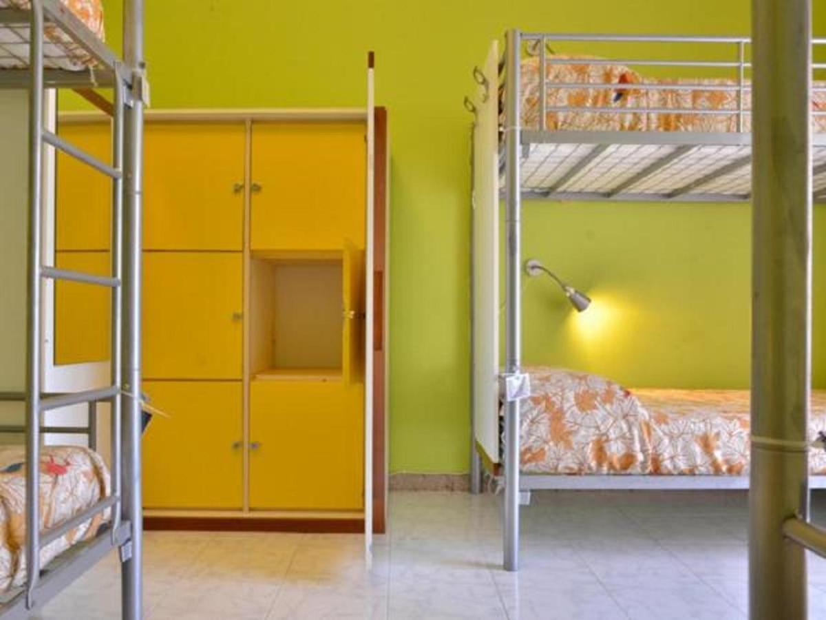 Gianni House Backpackers Hostel Giardini-Naxos Buitenkant foto
