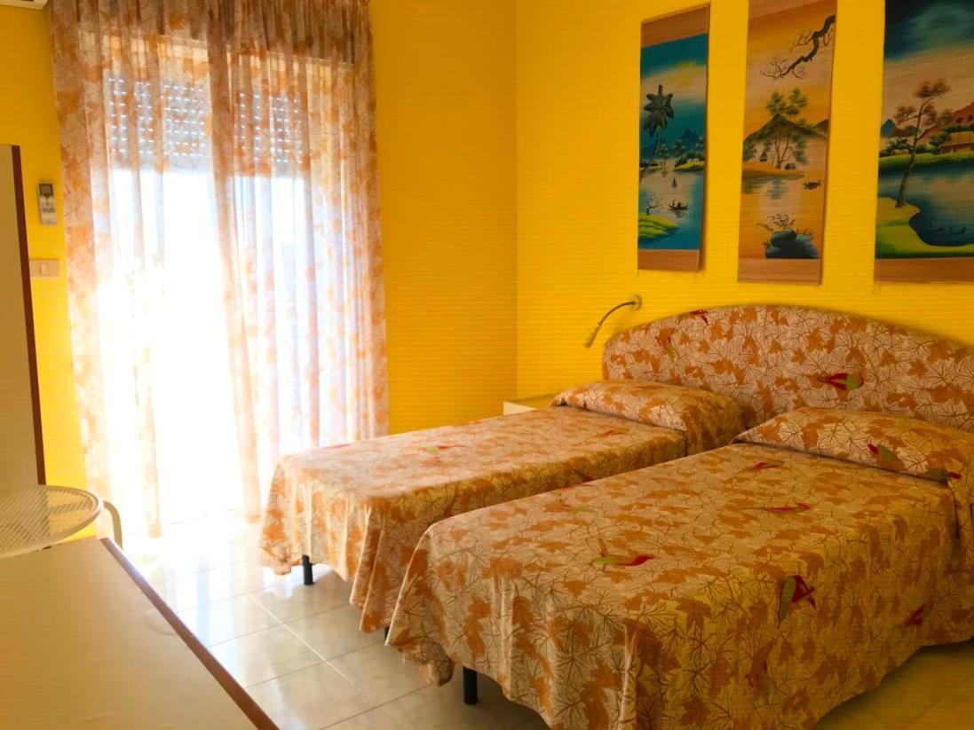 Gianni House Backpackers Hostel Giardini-Naxos Buitenkant foto